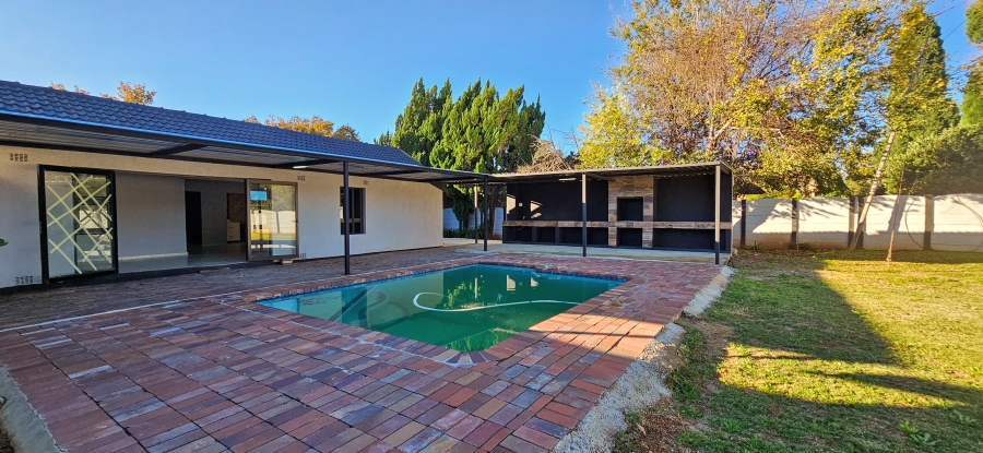 4 Bedroom Property for Sale in Risiville Gauteng