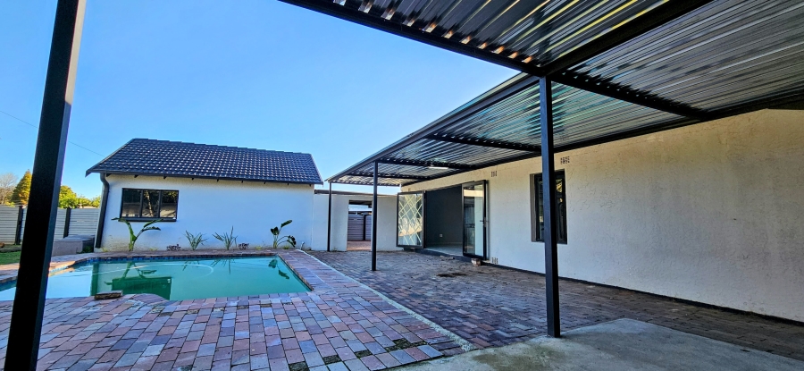 4 Bedroom Property for Sale in Risiville Gauteng