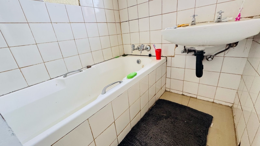 3 Bedroom Property for Sale in Protea Glen Gauteng