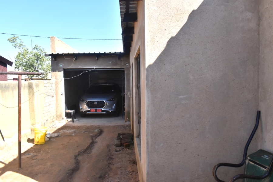 4 Bedroom Property for Sale in Soshanguve KK Gauteng
