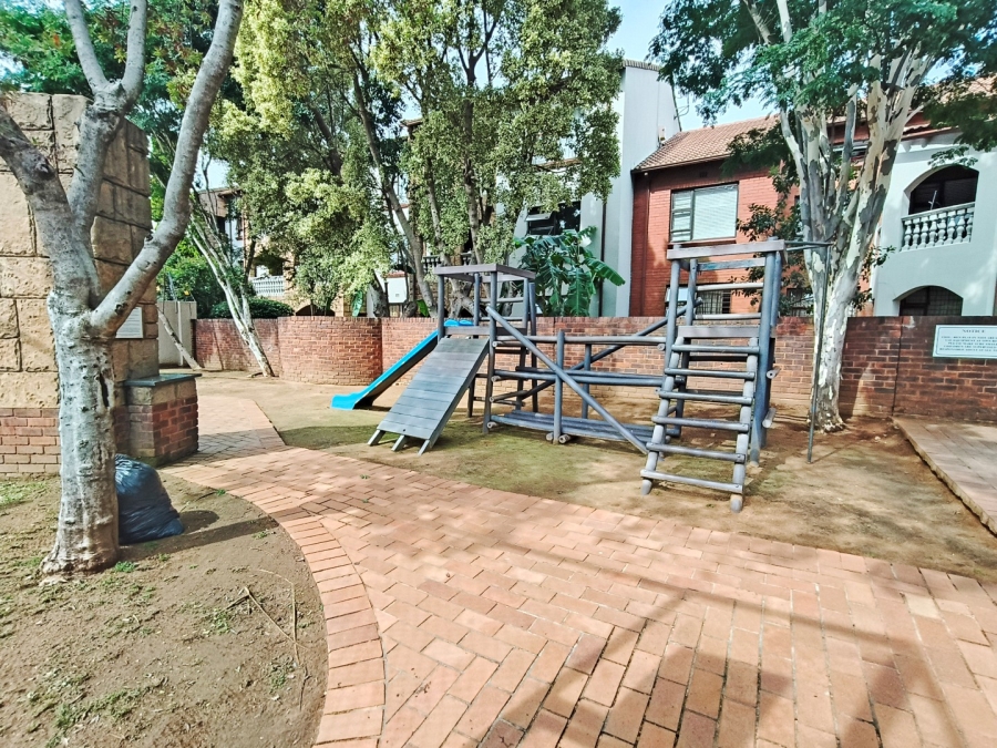 2 Bedroom Property for Sale in Morningside Gauteng