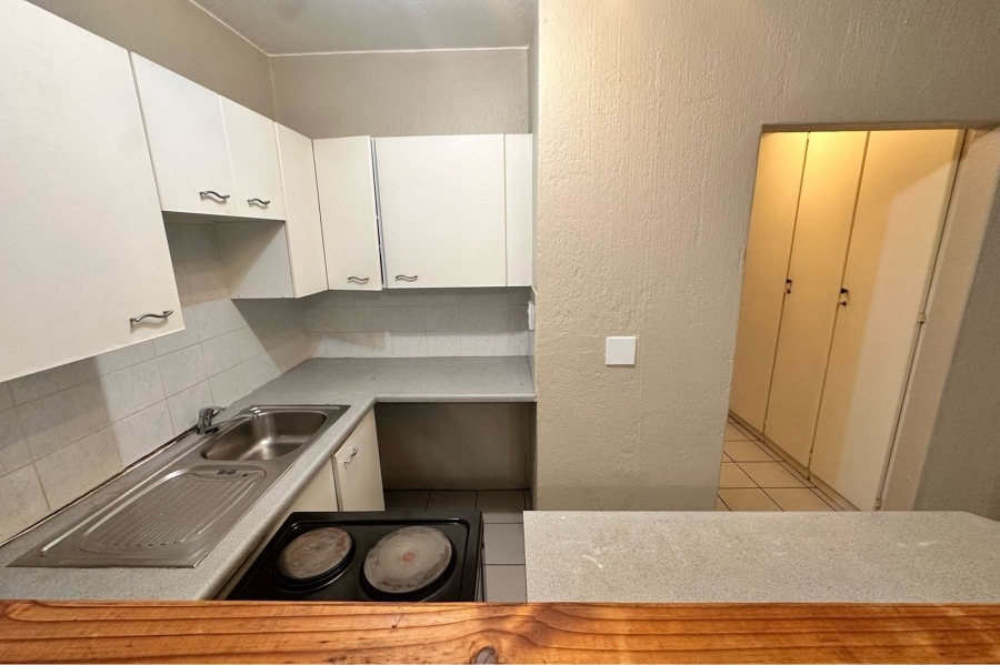 To Let 1 Bedroom Property for Rent in Bryanston Gauteng