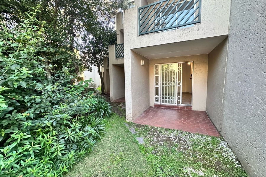 To Let 1 Bedroom Property for Rent in Bryanston Gauteng