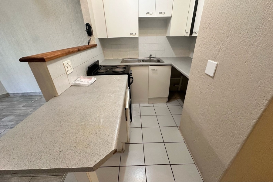 To Let 1 Bedroom Property for Rent in Bryanston Gauteng