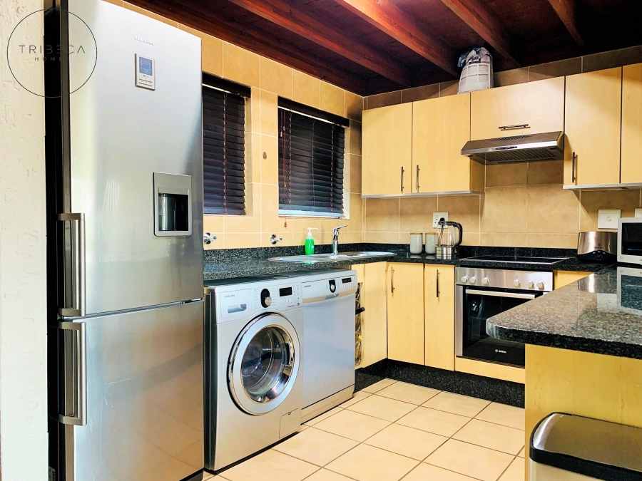 To Let 2 Bedroom Property for Rent in Sunninghill Gauteng