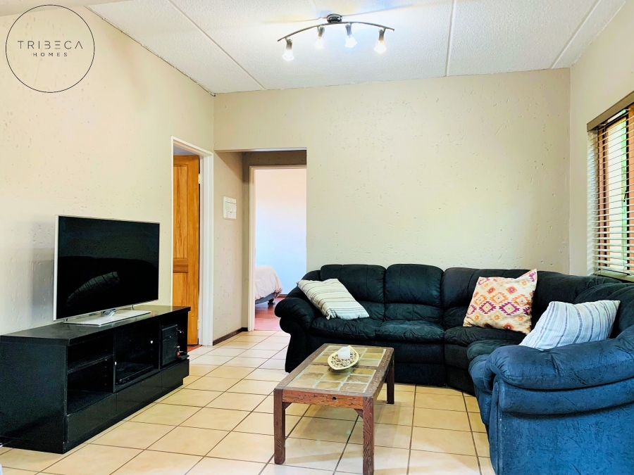 To Let 2 Bedroom Property for Rent in Sunninghill Gauteng
