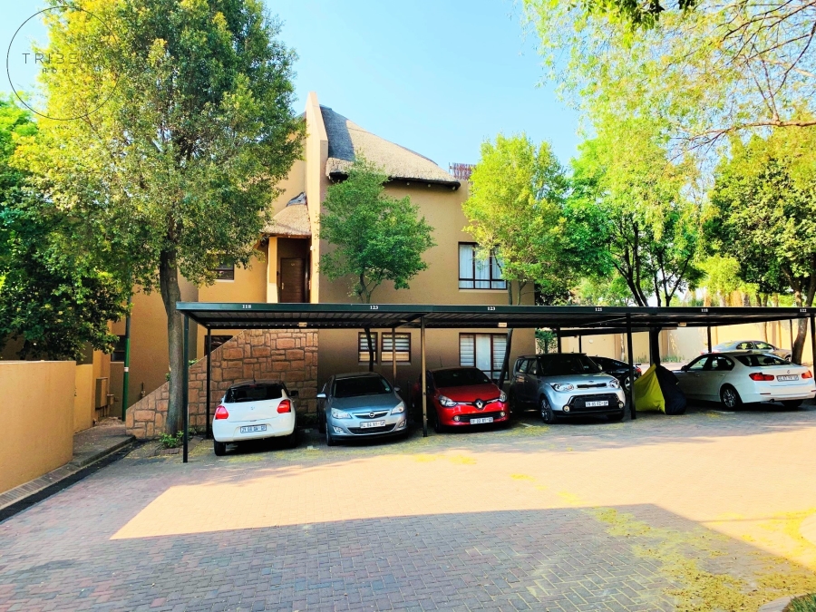 To Let 2 Bedroom Property for Rent in Sunninghill Gauteng