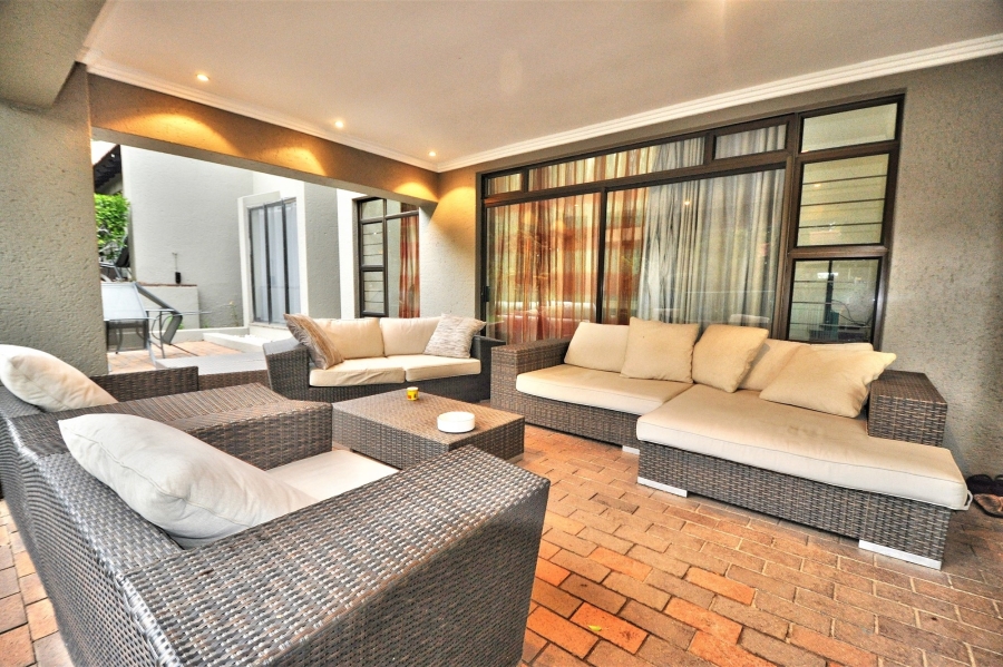 To Let 5 Bedroom Property for Rent in Morningside Ext 40 Gauteng
