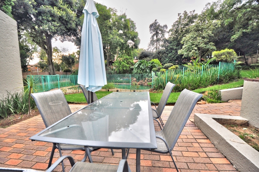 To Let 5 Bedroom Property for Rent in Morningside Ext 40 Gauteng