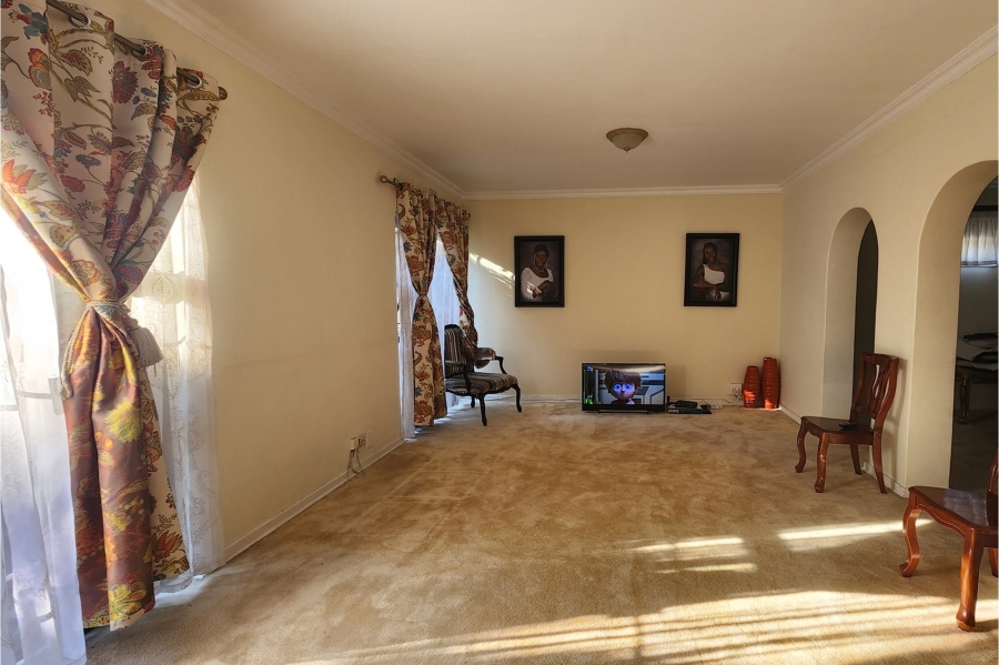 To Let 3 Bedroom Property for Rent in River Club Gauteng