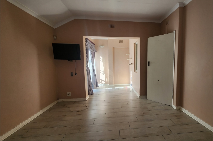To Let 3 Bedroom Property for Rent in River Club Gauteng