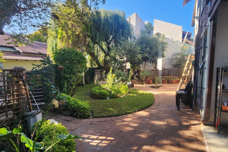 To Let 3 Bedroom Property for Rent in River Club Gauteng