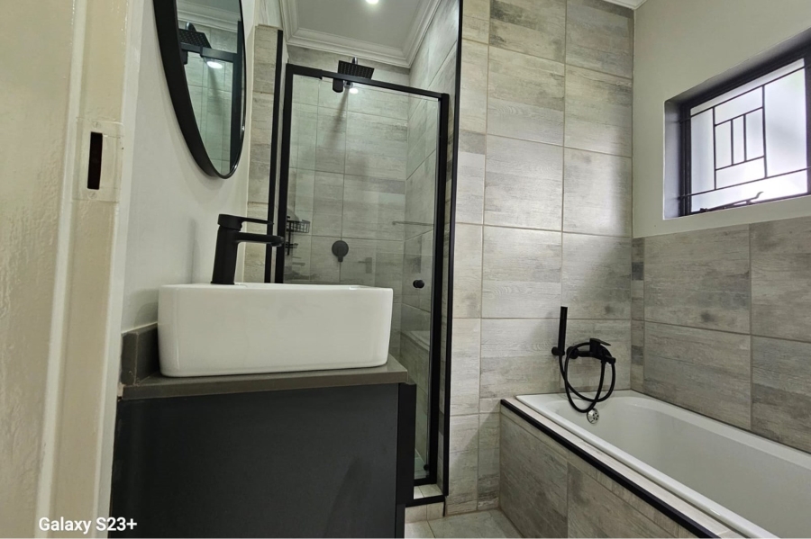 4 Bedroom Property for Sale in Sinoville Gauteng