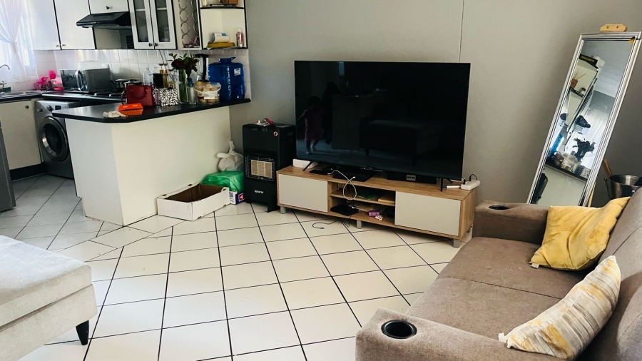 To Let 2 Bedroom Property for Rent in Paulshof Gauteng