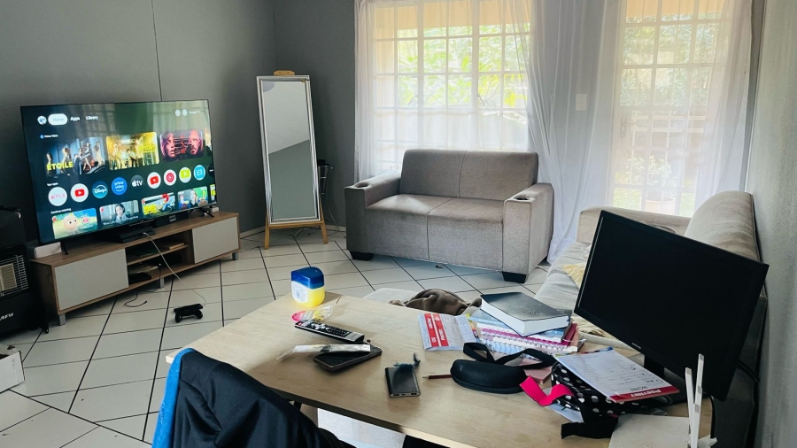 To Let 2 Bedroom Property for Rent in Paulshof Gauteng