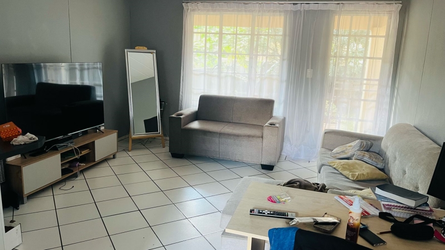 To Let 2 Bedroom Property for Rent in Paulshof Gauteng