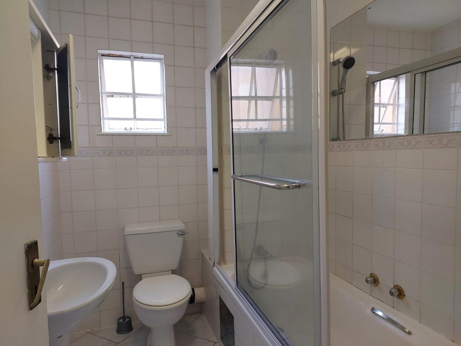 To Let 2 Bedroom Property for Rent in Paulshof Gauteng