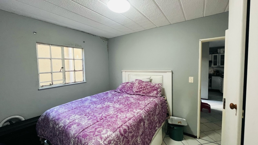 To Let 2 Bedroom Property for Rent in Paulshof Gauteng