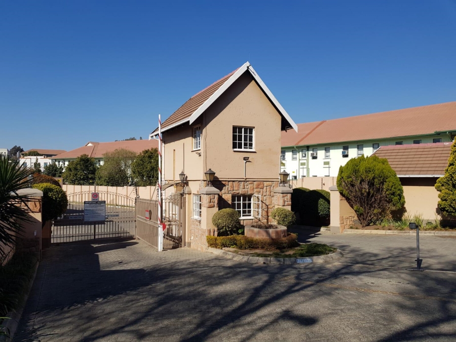 To Let 2 Bedroom Property for Rent in Paulshof Gauteng