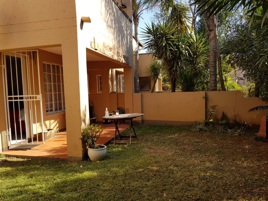 To Let 2 Bedroom Property for Rent in Paulshof Gauteng