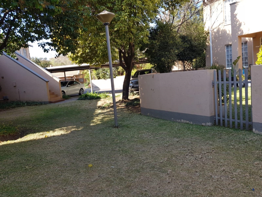 To Let 2 Bedroom Property for Rent in Paulshof Gauteng