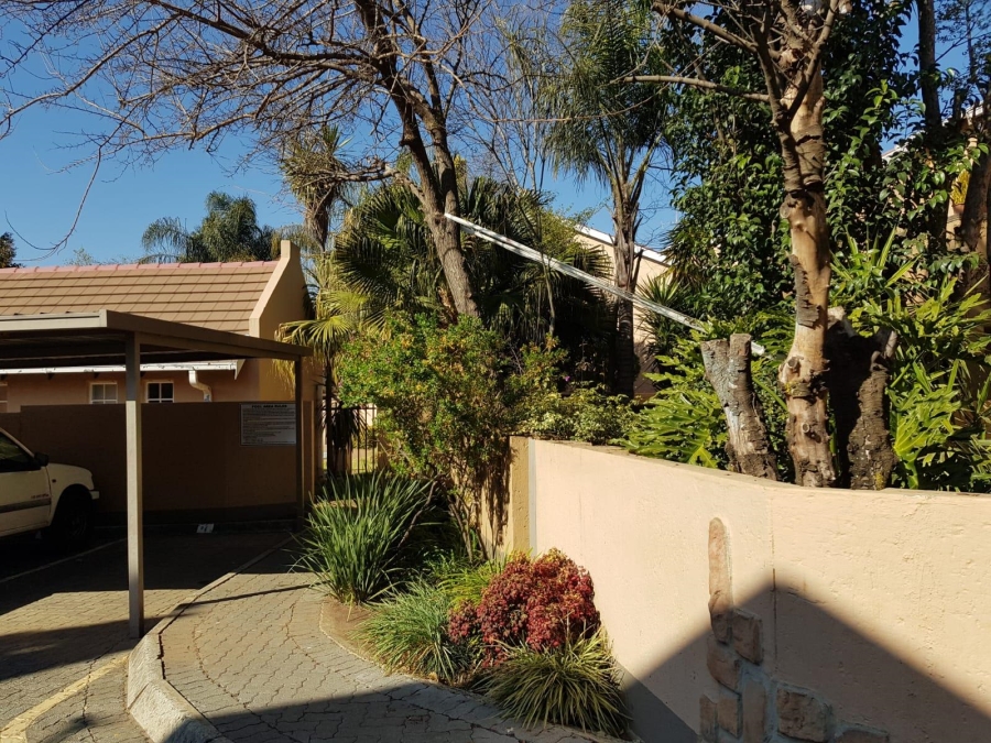 To Let 2 Bedroom Property for Rent in Paulshof Gauteng