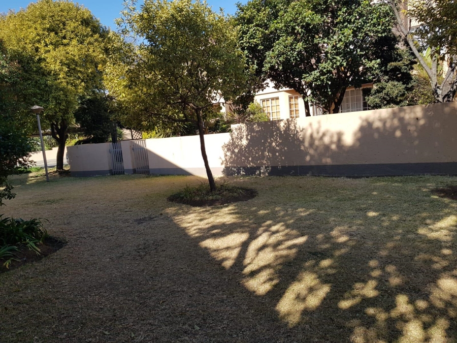 To Let 2 Bedroom Property for Rent in Paulshof Gauteng