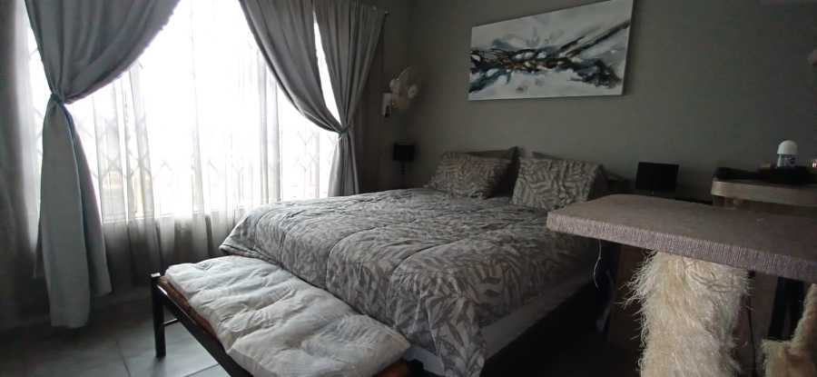 2 Bedroom Property for Sale in Allens Nek Gauteng