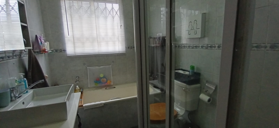 2 Bedroom Property for Sale in Allens Nek Gauteng
