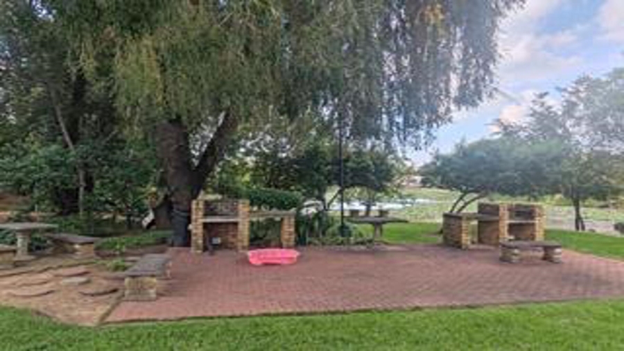 2 Bedroom Property for Sale in Allens Nek Gauteng