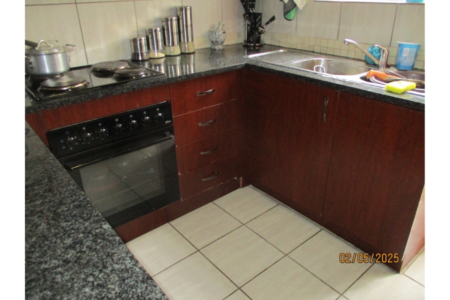 2 Bedroom Property for Sale in Terenure Gauteng