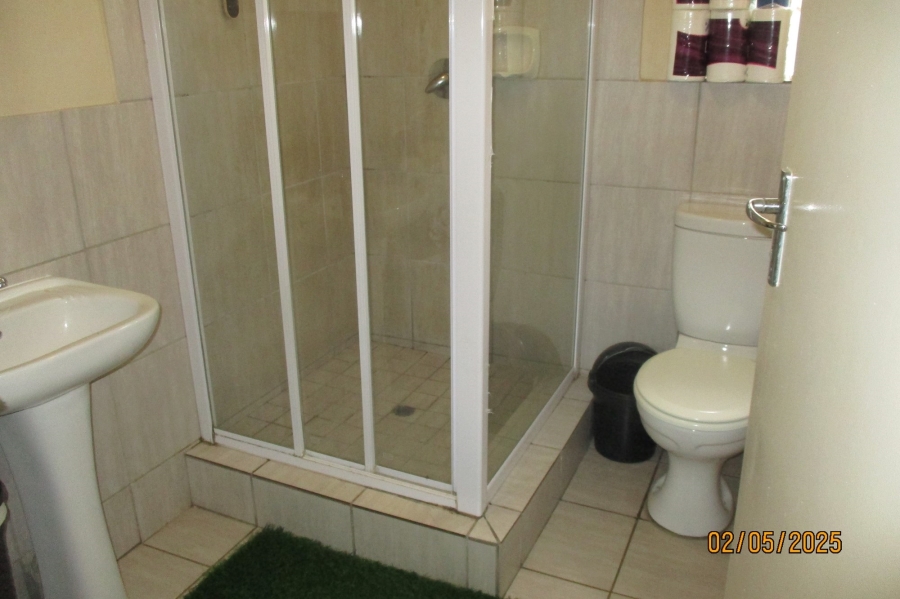 2 Bedroom Property for Sale in Terenure Gauteng