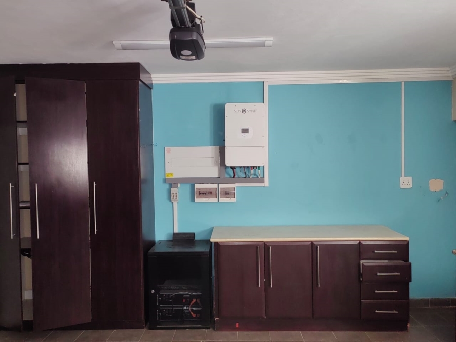 4 Bedroom Property for Sale in Midstream Estate Gauteng