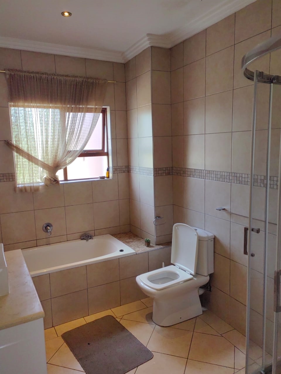 4 Bedroom Property for Sale in Midstream Estate Gauteng