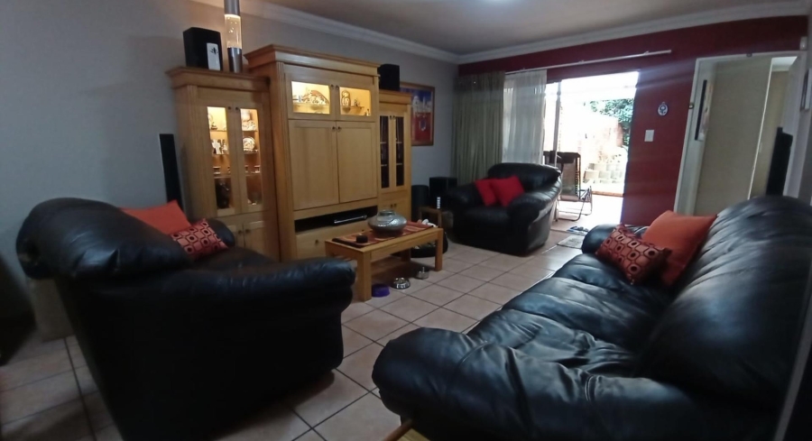 3 Bedroom Property for Sale in Strubensvallei Gauteng