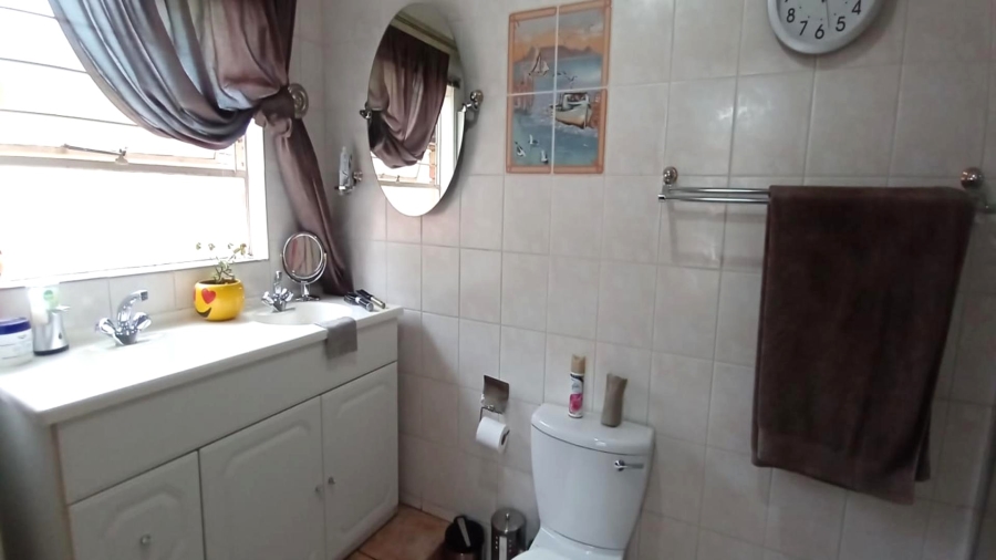 3 Bedroom Property for Sale in Strubensvallei Gauteng