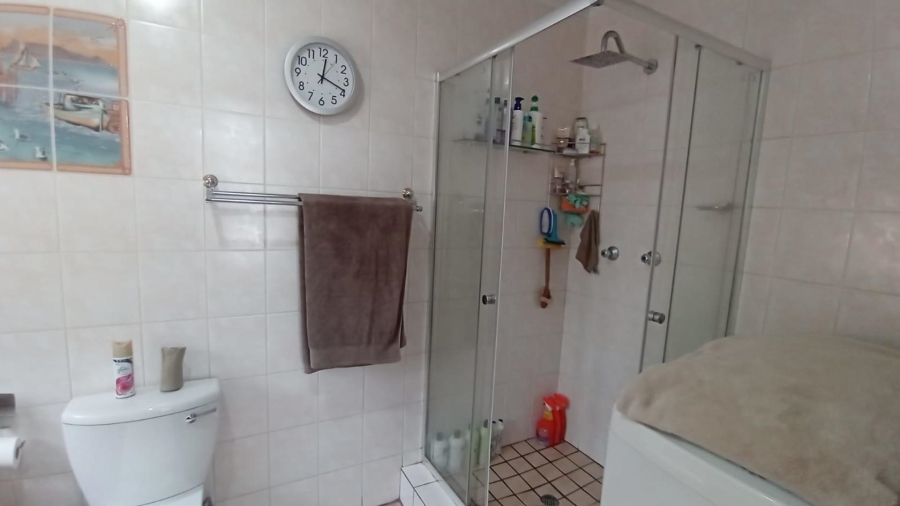 3 Bedroom Property for Sale in Strubensvallei Gauteng