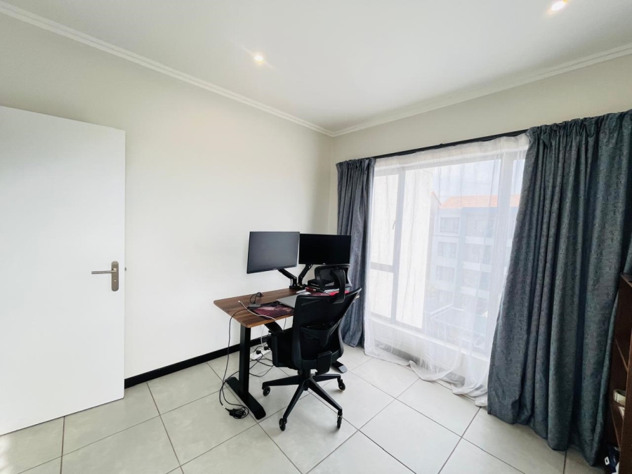 To Let 2 Bedroom Property for Rent in Fourways Gauteng