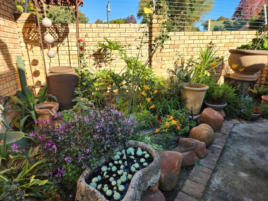 3 Bedroom Property for Sale in Glen Marais Gauteng