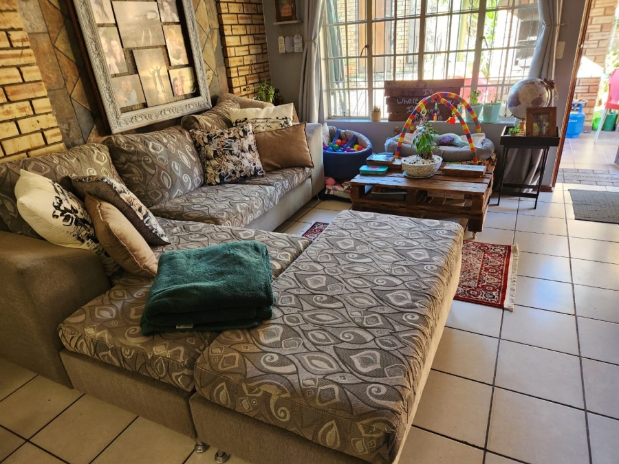 3 Bedroom Property for Sale in Glen Marais Gauteng