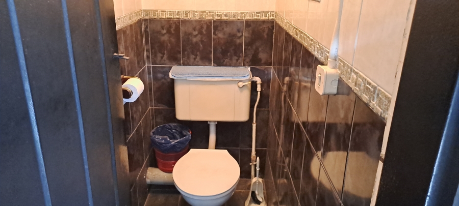 Commercial Property for Sale in Geduld Gauteng
