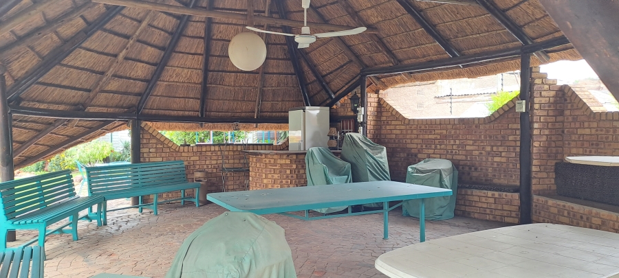 3 Bedroom Property for Sale in Selection Park Gauteng