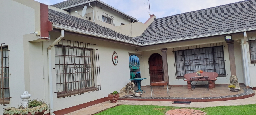 3 Bedroom Property for Sale in Selection Park Gauteng
