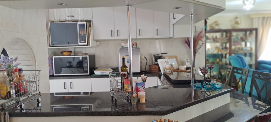 3 Bedroom Property for Sale in Selection Park Gauteng