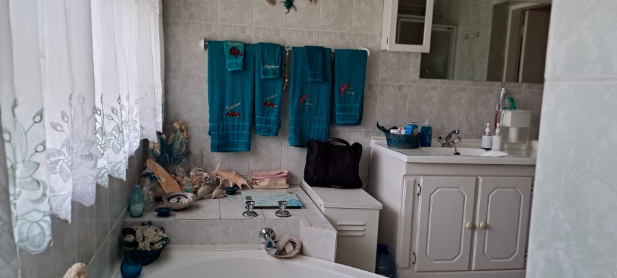 3 Bedroom Property for Sale in Selection Park Gauteng