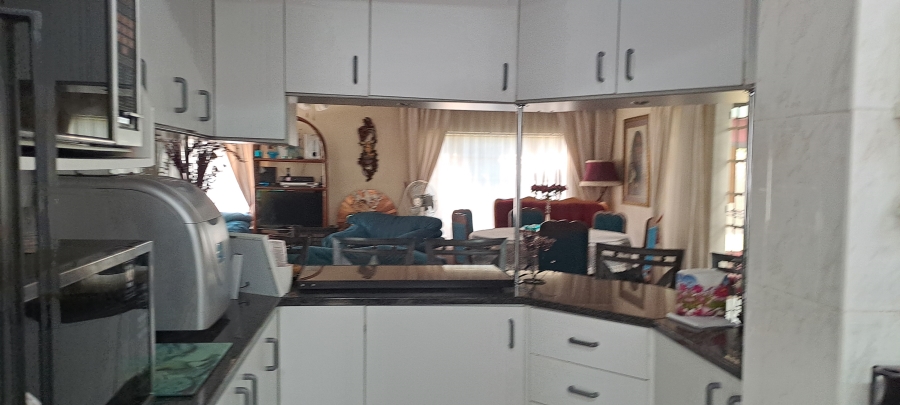 4 Bedroom Property for Sale in Selection Park Gauteng