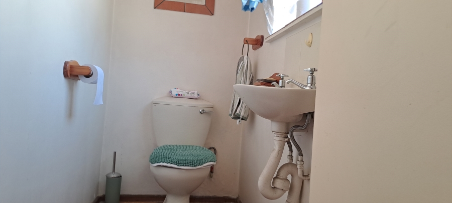 4 Bedroom Property for Sale in Selection Park Gauteng