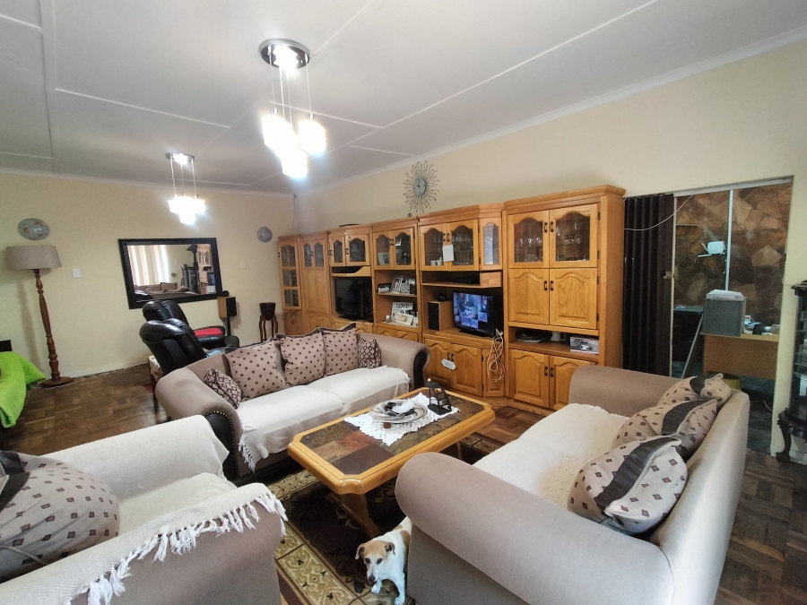 3 Bedroom Property for Sale in Florauna Gauteng
