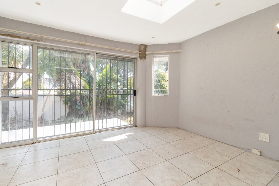 3 Bedroom Property for Sale in Sunninghill Gauteng