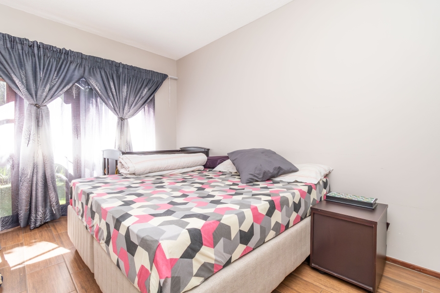 2 Bedroom Property for Sale in Sunninghill Gauteng